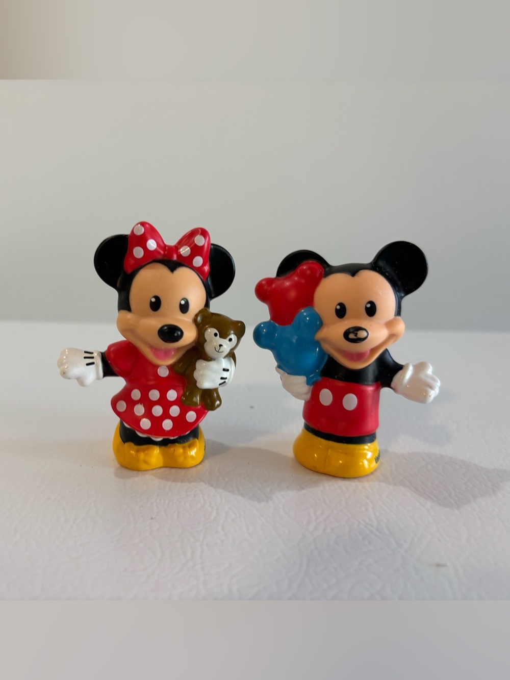 Magical Day at Disney Mickey Mouse & Minnie Little People Fisher Price Figures - Picture 2 of 4